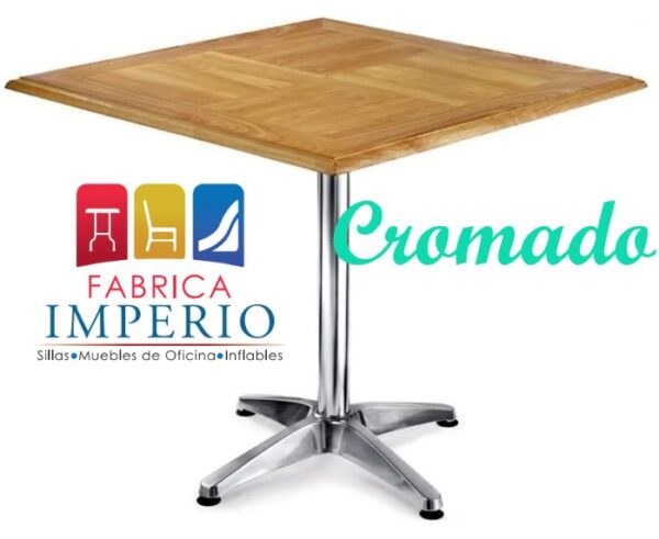 Mesa Cuadrada de Madera