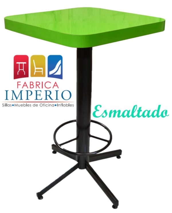 incluye pedestal pata de gallo